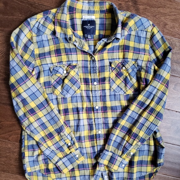 American Eagle Outfitters Tops - American Eagle Boyfriend Fit Flannel